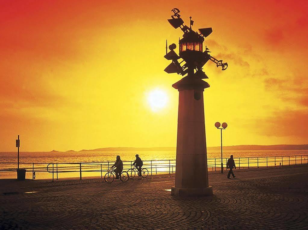 Guest house Leonardos Swansea