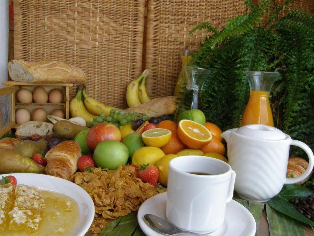 Leonardos Guest house 3*