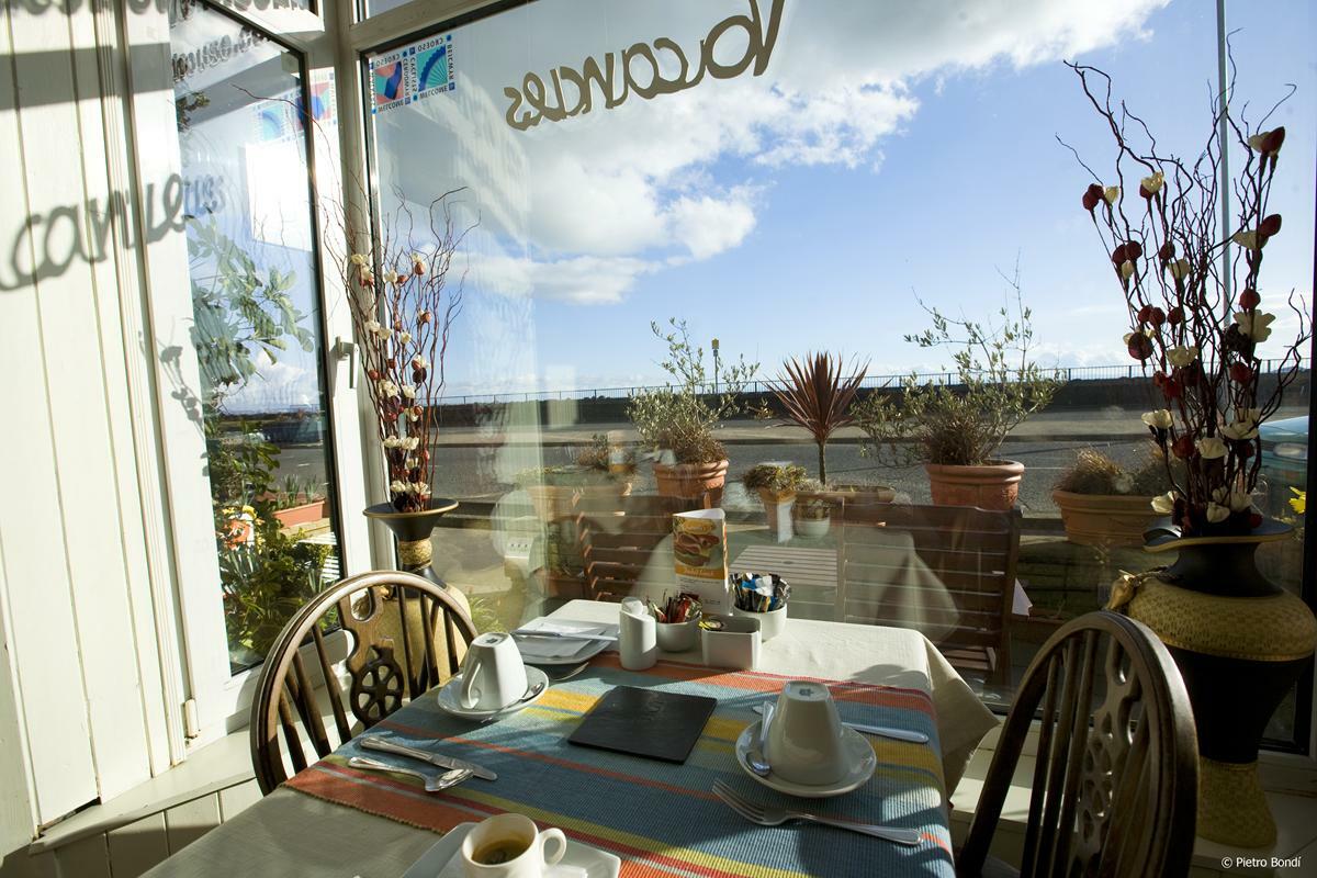 Leonardos Guest house Swansea