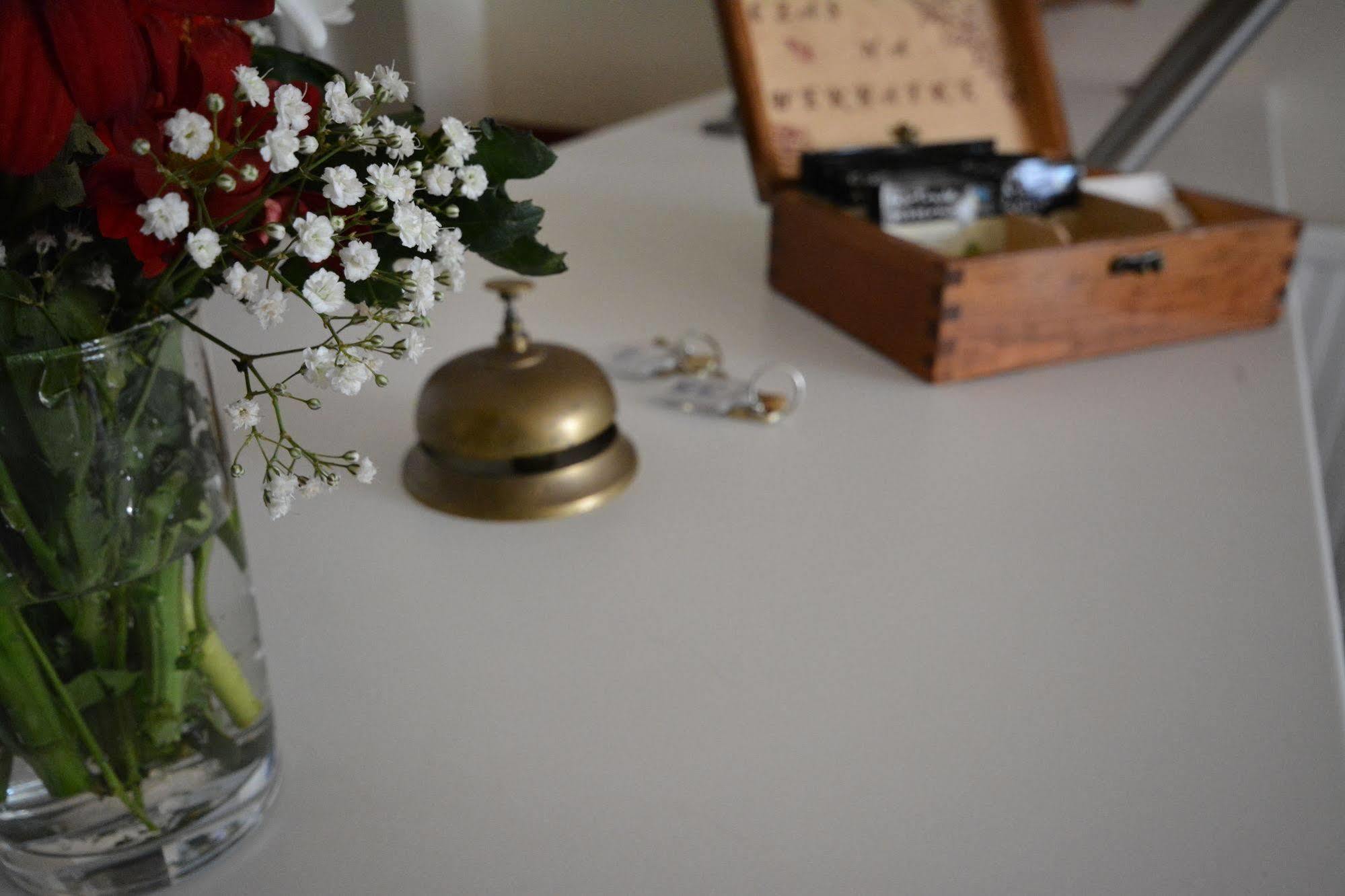 Guest house Leonardos Swansea